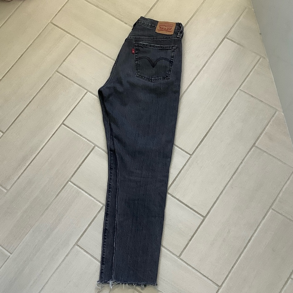 Women's Levi black jeans